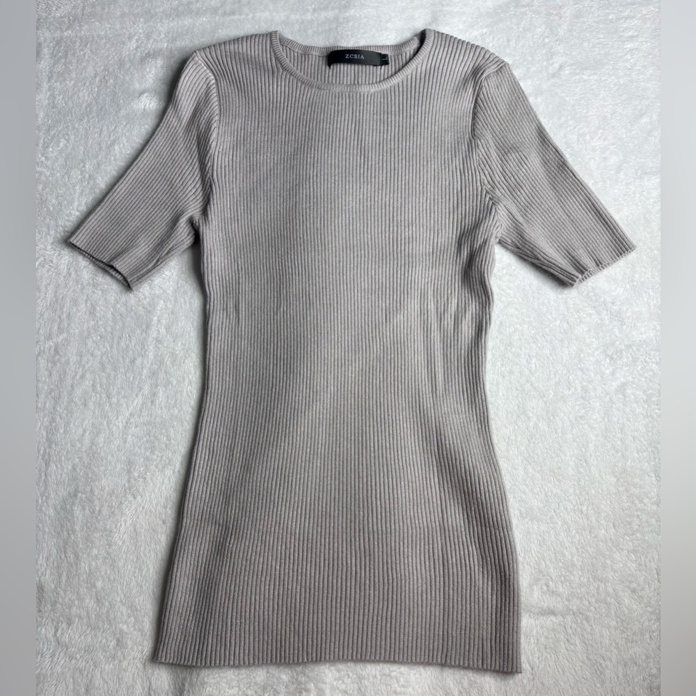 Gray Short Sleeve Ribbed Top
